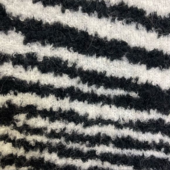 J. Crew Womens XS Sweater Wool Alpaca Blend Zebra Print Crewneck Long Sleeve - Picture 8 of 10